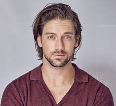 Home and Away" Episode #1.6050 (TV Episode 2014)