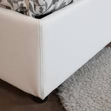 Facciamo presente comunque che le fodere verranno ritirate solo al momento della messa in lavorazione per evitare di lasciare per troppo tempo il cliente con il divano sfoderato. Letto Con Contenitore Matrimoniale Annalisa Imbotitto In Ecopelle Bianco Fango E Nocciola