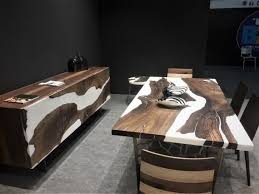 Mesa De Resina Epoxi De Nuez Con Consol Epoxi De Nogal Borde Vivo Mesa De Rio Epoxi Mesa Unica De Losa Mesa De Co In 2020 Epoxy Resin Table Resin Furniture