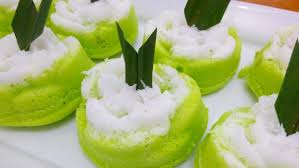 7) taburi parutan keju atau coklat putih secukupnya sebagai topping. 3 Resep Putu Ayu Menul Cantik Yang Mudah Dibuat Dan Tentu Saja Enak Banget