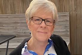 Joan Ethier's Instagram, Twitter & Facebook