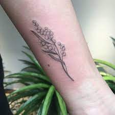 Your A Z Guide To Flower Tattoo Meanings Symbolisms And Birth Flowers Tattoo Ideas Artists And Models