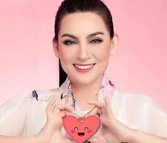 Sau đó, khi về nhà cô có dấu hiệu bị cảm sốt. Ucpunkzcbcb3wm