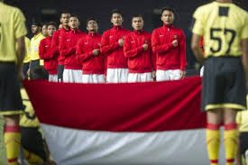 Evan dimas darmono (born 13 march 1995) is an indonesian professional footballer who plays for liga 1 club bhayangkara and the indonesia national team. Turnamen Timnas U 19 Di Spanyol Evan Dimas Dkk Bakal Lawan Barcelona Brasil U 20 Bola Bisnis Com