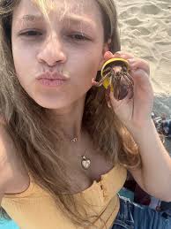 Hermit crab care advice needed, please message