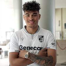 Jul 28, 2017 · sinclair lewis? Red Bull Hub On Twitter Official Vitoria Have Signed Rb Leipzig Under 19 Centre Forward Noah Jean Holm 19 On A Free Transfer The Norwegian Has Signed A Four Year Contract That Includes A 50