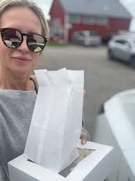 Hello there 38 👋🏻 Had the BEST birthday celebration with some of my  favorite people ❤️ I felt a lot of love today