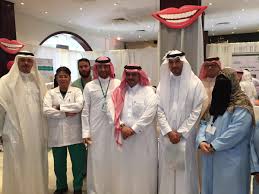 مستشفى الملك عبد العزيز بمكة On Twitter مدير مستشفى الملك فيصل بمكة د نادر مطير برفقة مدير المستشفى د هاني بحيري خلال جولتهم بمعرض الاسبوع الخليجي للاسنان Https T Co Iyhate4ou0