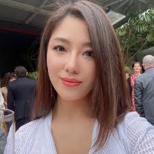 Sharon Stroud's Instagram, Twitter & Facebook