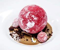 Turn any night into a special occasion with our simple recipes for restaurant favorites like molten lava cake, creme brulee and strawberry shortcake. Fine Dining Dessert Dishes Fine Dining Dessert High Resolution Stock Photography And Images Alamy Discover The Best Recommended Dishes At Any Location Kristineim Images