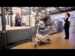 2 Travelscoot Mobility Scooter In An Airport Youtube Wohnmobil Fahrrad Fahrzeuge