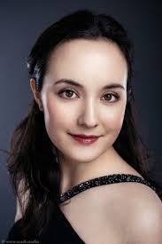 Eimi Witmer (Contralto, Mezzo-soprano)