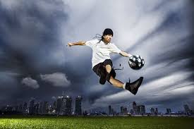 Sean garnier se viste de anciano y humilla a jugadores callejeros. Freestyle Masterclass With The Champ Sean Arnaud Garnier Freestyle Football Free Football