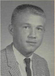 Robert Dunn McCubbin, born in Cross Timbers, Missouri in 1921. Died August  10, 2021 in Missouri at age of100. Played guitar and banjo