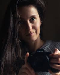 Are there any photographers that do the cute newborn photos and don't  charge $500+? Photo from Google to show what I'm looking for in the photos.