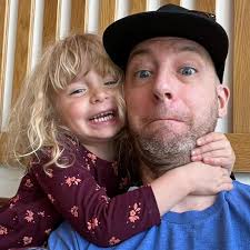 Dustin Powell Sparks