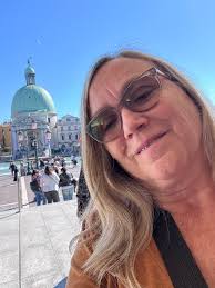 Introduction and photo sharing