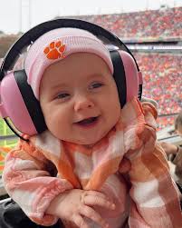 feels good to be HOME 🤍🤍