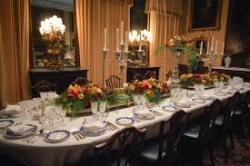 In this my second countdown to the finale installment, i'm going to feature some of the beautiful downton abbey dining room scenes. Dadr26 Downton Abbey Dining Room Hausratversicherungkosten