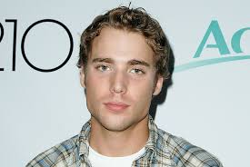 90210 cast reunion solves one big mystery from the show