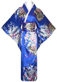 Kimono Japonais Geisha Bleu Avec Obi Et Noeud Sur La Cite Interdite Clothes Design Japanese Outfits Fashion