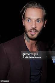 Laurie Tillman's Instagram, Twitter & Facebook