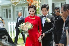 Hoa hậu đặng thu thảo vừa thực hiện bộ ảnh 'ước vọng hòa bình'. Hoa Háº­u Ä'áº·ng Thu Tháº£o Ráº¡ng Ngá»i Háº¡nh Phuc Trong Ngay CÆ°á»›i