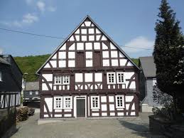 Die alpenregion bietet mit ihrer schönen natur viele möglichkeiten, um vom arbeitsalltag abzuschalten. Lwl Verkaufliche Baudenkmaler Denkmalpflege Landschafts Und Baukultur In Westfalen