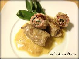 Carpacci di carne di vitello: Involtini Di Manzo Su Crema Allo Stracchino