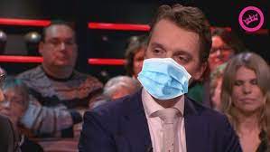 Van lienden en zijn zakenpartners sloten een deal met de overheid waarmee ze ruim 100 miljoen euro belastinggeld ontvingen voor ongeveer 40 miljoen mondkapjes die nooit gebruikt werden. Geenstijl Sywert Mag Eindelijk Vertellen Wat Hij Verdiend Heeft Met Zijn Mega Mondkapjes Deal Om Niet