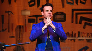 Henry van loon is cabaretier, lid van comedytrain, acteur en vaste gast in de talkshow promenade (ntr). Henry Van Loon Gemist Terugkijken Doe Je Op Npo3 Nl