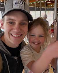 Shane Field (@shanestreetelectricalparade) • Instagram photos and videos