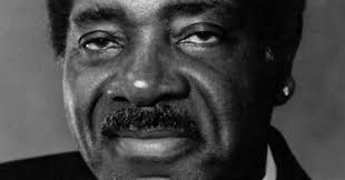 Longtime St. Louis club owner, singer Gene Lynn dies