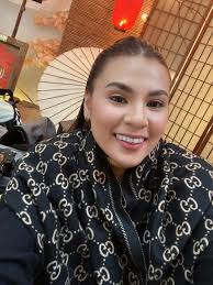 So hot Idol Moto ❤️‍🔥🔥 charity charty