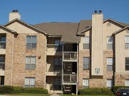 I Want To Live In An Apartment I Will Possibly Live With A Roommate Cheap Apartment Apartment Building Old Apartments