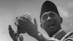 Hal ini bisa jadi merupakan sarana untuk membuat orang yang berbuat salah menjadi sadar. 30 Kata Kata Bijak Presiden Soekarno Mengenai Kehidupan Memotivasi Dan Memberikan Kesan Mendalam Ragam Bola Com