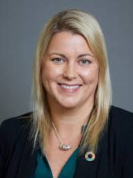 Liz Sugg's Instagram, Twitter & Facebook