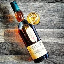 Review 81 Lagavulin 20yo Feis Ile 2020 Scotch