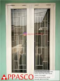 Teralis memang tidak dimiliki atau digunakan oleh semua rumah. Teralis Minimalis Klasik Kontemporer Kotak Kotak Di Cimanggis Jual Kanopi Tralis