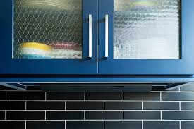 where should you put kitchen outlets