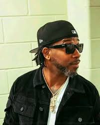 i badly want to be a tanod for tonight but i have a fever 🤒