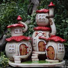 Die Wichtelhauschen Sind Im Garten Oder Im Haus Als Dekoration Ein Echter Hingucker Mit Einem Teelicht Oder Ei Urlaub Dekorieren Marchenbaumhauser Marchenbaum