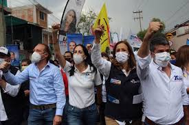 Policía de la cdmx agrede a lía limón, alcaldesa electa de álvaro obregón; Lia Limon Sammelte Als Beamte Vermogen Mit Spenden Nach Welt