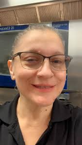 I drink a cutwater or clubtail & b ready to just give it out to my bd🤣😭