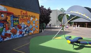 Photos récentes de cette ville La Chapelle Sur Erdre Le Groupe Scolaire Doisneau Deconstruit Et Reconstruit Nantes Maville Com