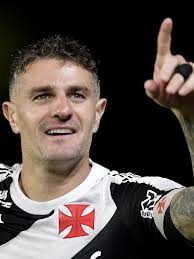 Mercado: Vegetti de saída, renovação no São Paulo e Facundo na mira da MLS