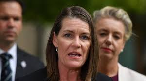 Rob Towns's Instagram, Twitter & Facebook