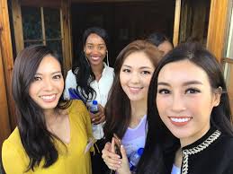 Hoa hậu Mỹ Linh hội ngộ dàn thí sinh Miss World 2017