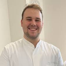 Good evening to all , our case today is for this sample we received this  morning from ER for an 66 years lady came with body pain , fever , general  weakness