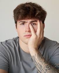 Dani Russian's Instagram, Twitter & Facebook